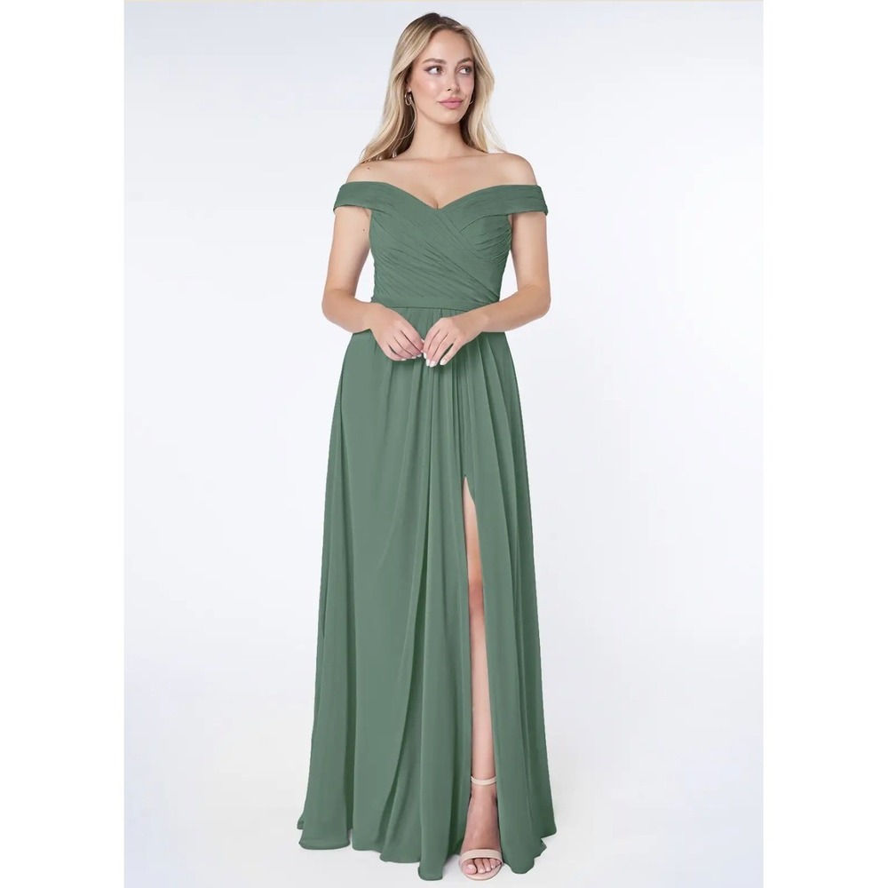 NWT Azazie Audrianna Eucalyptus Green Chiffon Off-Shoulder Maxi Gown Dress 12